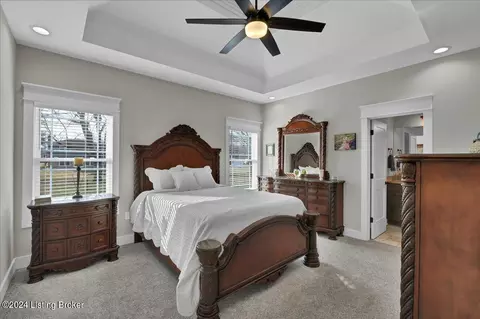 915 Stringer Ln, Mount Washington, KY 40047 photo 21
