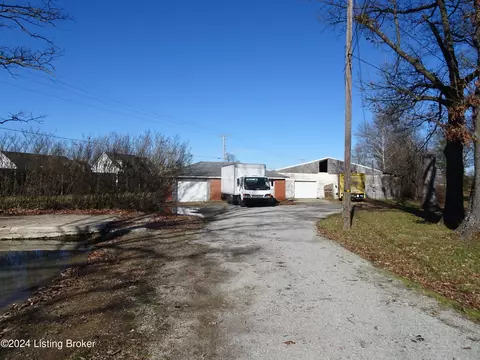 800 Beech Grove Rd Hwy, Shepherdsville, KY 40165