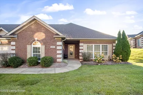 1037 Grazing Meadows Ln, Louisville, KY 40245