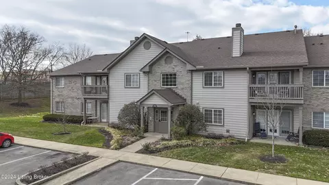 1300 Bee Ln #104, Louisville, KY 40243