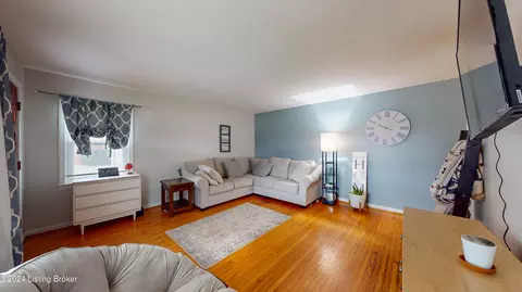 258 Stringer Ln, Mount Washington, KY 40047 photo 7