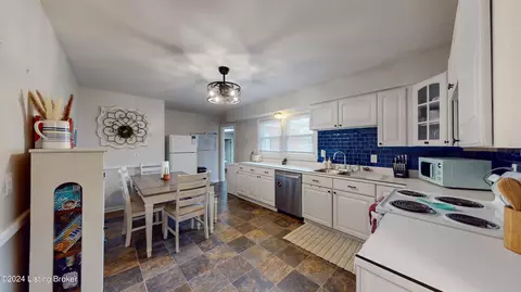 258 Stringer Ln, Mount Washington, KY 40047 photo 23