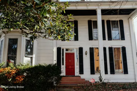 115 N 1st Ave, La Grange, KY 40031
