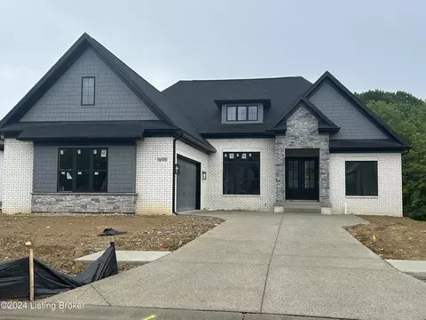 6 Vanherr Dr, Louisville, KY 40299