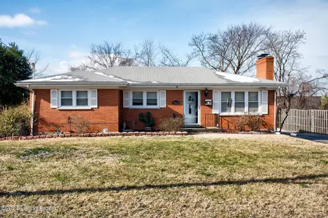 7806 Donegal Dr, Louisville, KY 40219