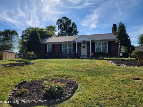 2203 Cherian Dr, Louisville, KY 40299