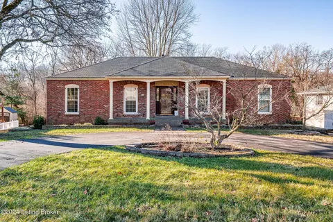 8916 Collingwood Rd, Louisville, KY 40299