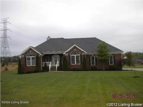 2500 Sycamore Run Pt, La Grange, KY 40031