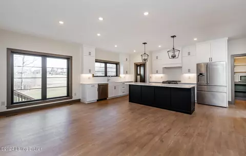Kitchen - 5560 Old Vincennes Rd, Floyds Knobs, IN 47119 photo 1 of 18