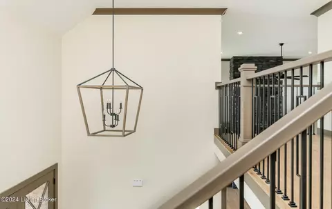 Entry Way - 5560 Old Vincennes Rd, Floyds Knobs, IN 47119 photo 9 of 12