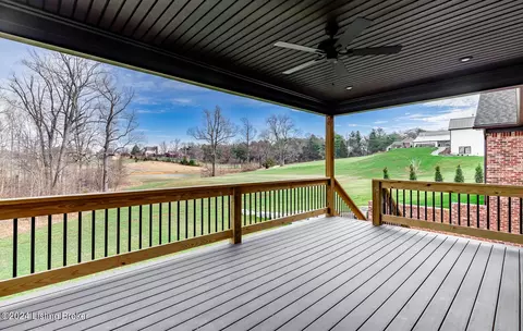 Exterior - 5560 Old Vincennes Rd, Floyds Knobs, IN 47119 photo 13 of 21