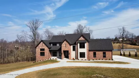 5560 Old Vincennes Rd, Floyds Knobs, IN 47119