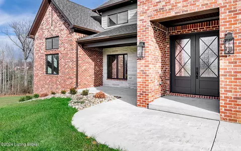 Exterior - 5560 Old Vincennes Rd, Floyds Knobs, IN 47119 photo 15 of 21