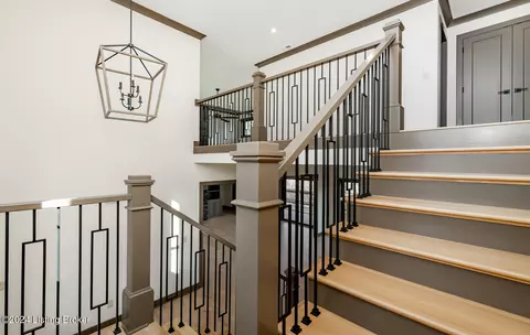 Entry Way - 5560 Old Vincennes Rd, Floyds Knobs, IN 47119 photo 8 of 12