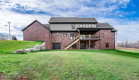 Exterior - 5560 Old Vincennes Rd, Floyds Knobs, IN 47119 photo 7 of 21