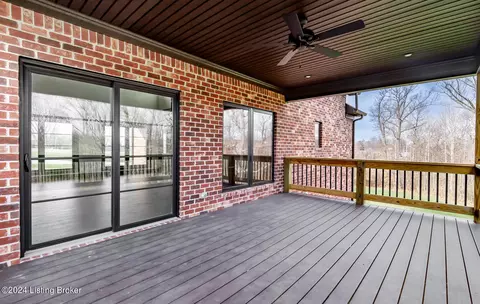 Exterior - 5560 Old Vincennes Rd, Floyds Knobs, IN 47119 photo 11 of 21