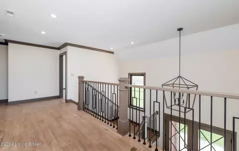 Entry Way - 5560 Old Vincennes Rd, Floyds Knobs, IN 47119 photo 10 of 12