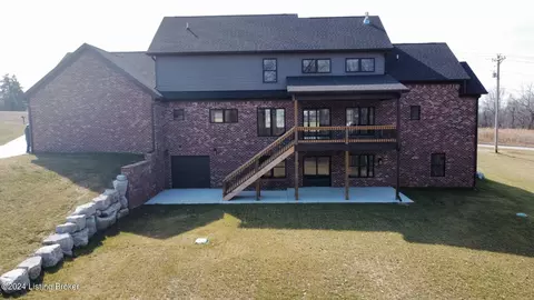 Exterior - 5560 Old Vincennes Rd, Floyds Knobs, IN 47119 photo 19 of 21