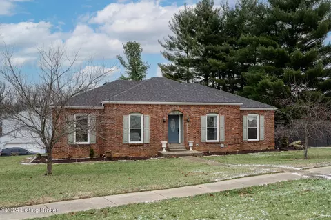 4353 Accomack Dr, Louisville, KY 40241