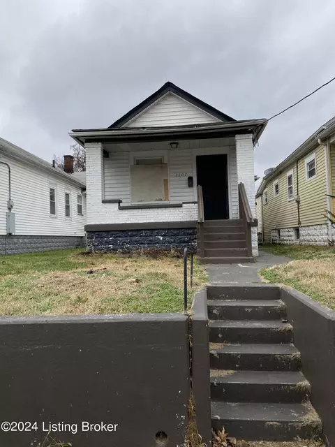 2107 Dumesnil St, Louisville, KY 40210
