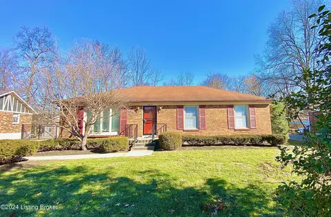 7819 Nottoway Cir, Louisville, KY 40214