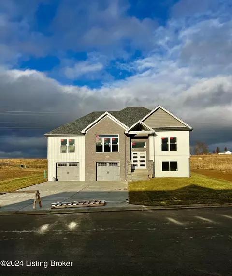 2325 Clearwater Dr, Lawrenceburg, KY 40342