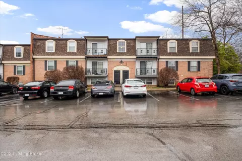 308 Chanel Ct #1, Louisville, KY 40218