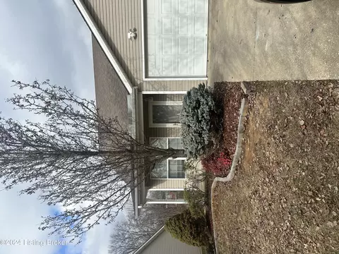 212 Oaklawn Dr #A, Elizabethtown, KY 42701