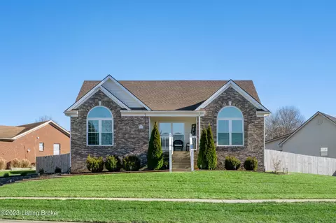 2031 Hearthside Cir, Shelbyville, KY 40065