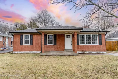 122 W Shannon Ln, Shepherdsville, KY 40165