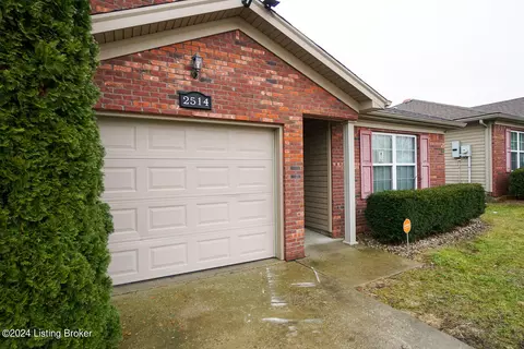 2514 Emma Katherine Ln, Louisville, KY 40216