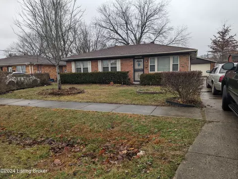 7806 Mackie Ln, Louisville, KY 40214