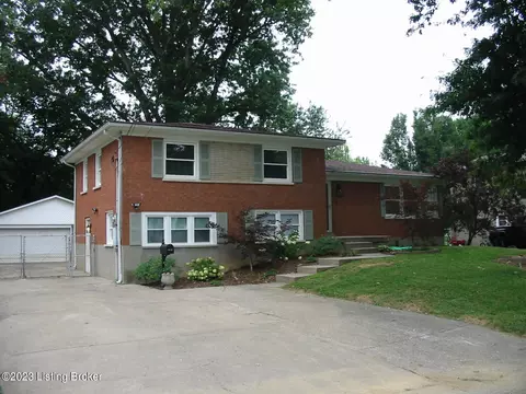 8910 Aristides Dr, Louisville, KY 40258