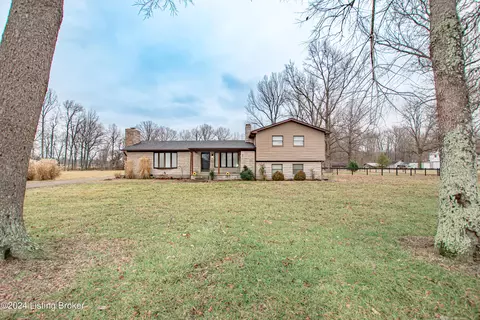 12125 Lower River Rd, Louisville, KY 40272