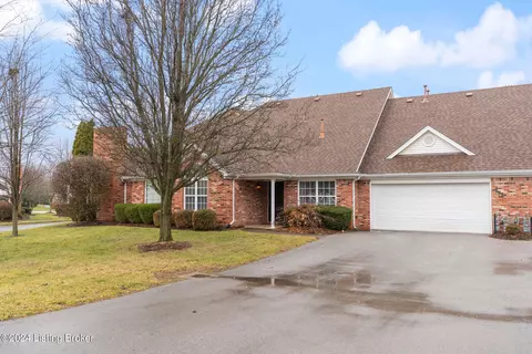 4200 Lilac Vista Dr, Louisville, KY 40241