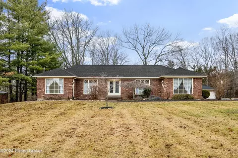 2805 Heather Ln, La Grange, KY 40031