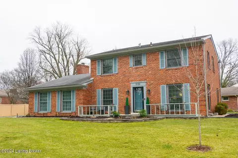 9100 Tangley Ln, Louisville, KY 40242