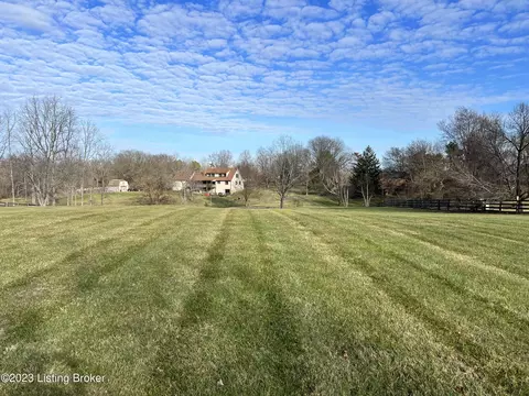 5507 Clover Ridge Dr, Crestwood, KY 40014
