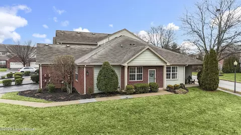 5141 Magdalen Sq, Louisville, KY 40241