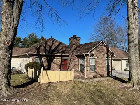 3234 Graystone Manor Pkwy, Louisville, KY 40241
