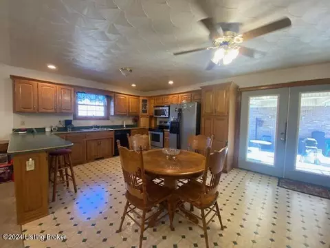 9143 Loretto Rd, Loretto, KY 40037 photo 9