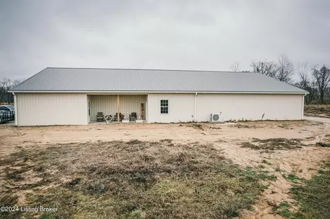 109 N Hardin St, Hardinsburg, KY 40143