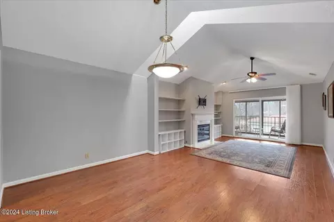 308 Forest Park Rd, Louisville, KY 40223