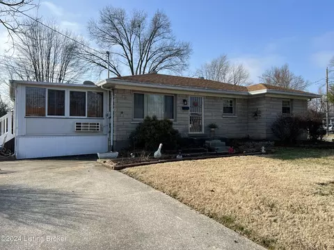 5714 Mockernut Ln, Louisville, KY 40258