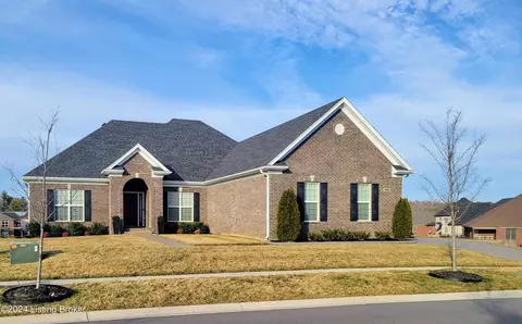 1942 Scenic Lakes Dr, Louisville, KY 40245