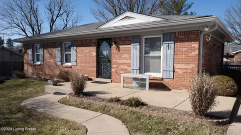 445 Boulder Dr, Shelbyville, KY 40065