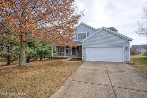 11906 Stable Springs Dr, Louisville, KY 40299