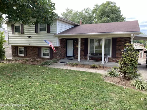 7207 Supremus Dr, Louisville, KY 40214