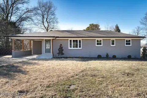 120 Sunset Dr, La Grange, KY 40031