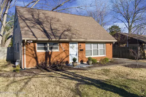 3109 Commander Dr, Louisville, KY 40220